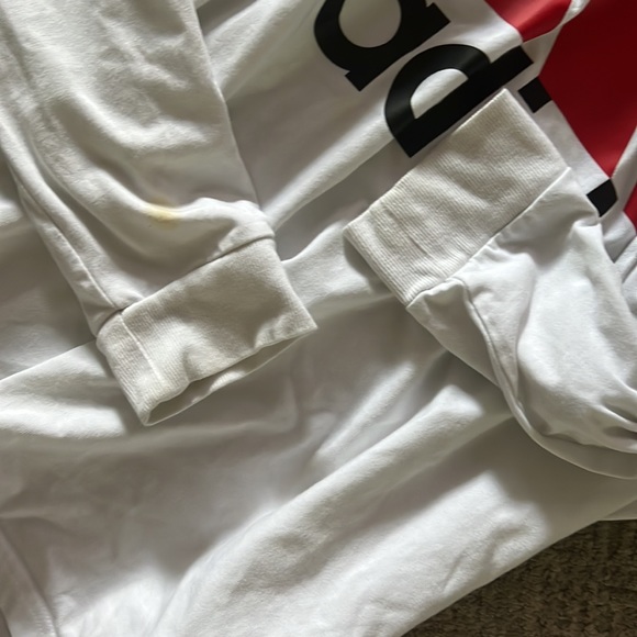 Large Tshirt hoodie. Does show some signs of wearing. - Picture 4 of 4